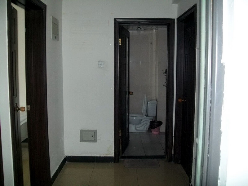 入門見廁所、大門正對廁所門